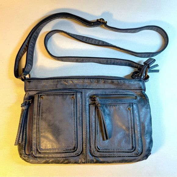 Bueno Brand Grey Faux Leather Multipocket Crossbody Purse - Picture 1 of 7
